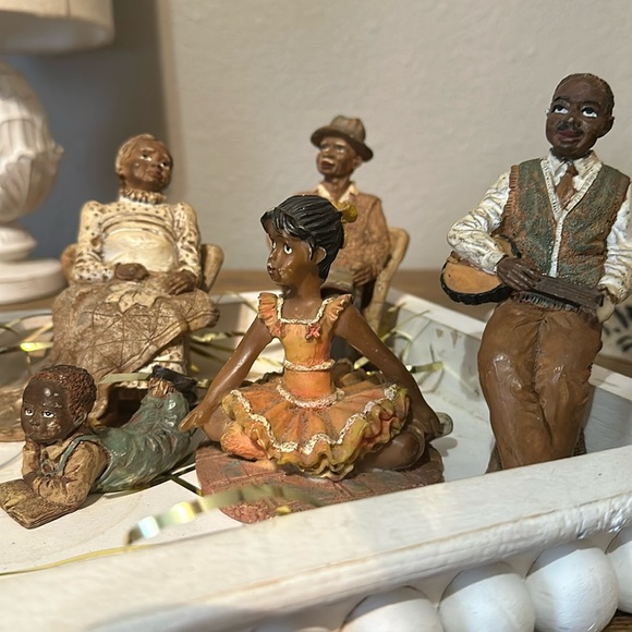Accents 5 With Bundle 5 Pc Set Of Vintage African American Figurines